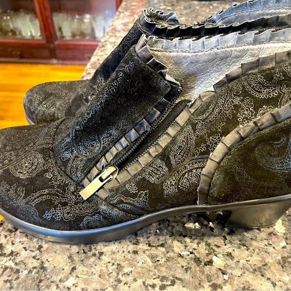 Algeria black booties, 40—- or size 10